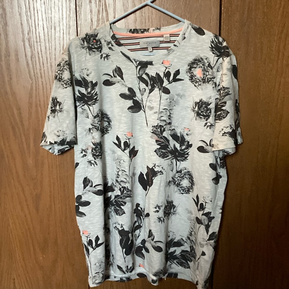 Ted Baker London Men's Floral Gray T-Shirt